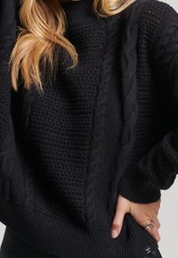 Superdry & Co Stickad tröja - black