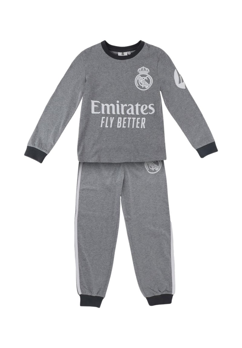 Grauem Pyjama-Set mit langen Ärmeln und Hosen. Enthält den Text "Emirates Fly Better" und ein Logo. Schwarze Bündchen und seitliche Streifen auf der Hose.