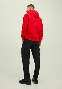 Jack & Jones JJESTAR  NOOS - Luvtröja - true red