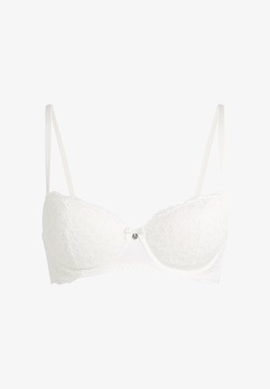 Weißer Spitzen-Balconette-BH mit verstellbaren dünnen Trägern und kleinem Schleifchen mit metallischem Anhänger vorne in der Mitte.