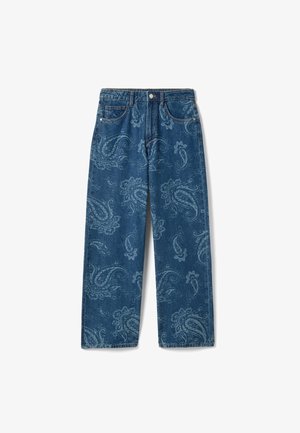 Blaue Jeans aus Denim mit hellen Paisley-Mustern, Fünf-Taschen-Stil, geradem Bein und Knopfverschluss in der Taille.