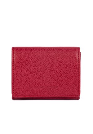 Portefeuille en cuir texturé rouge fermé, forme rectangulaire avec des coutures visibles autour des bords, présenté sur fond blanc.