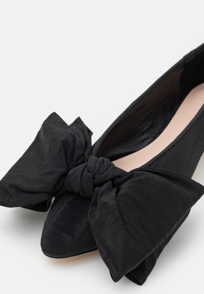 Loeffler Randall NOA - Pantofi slip-on - black
