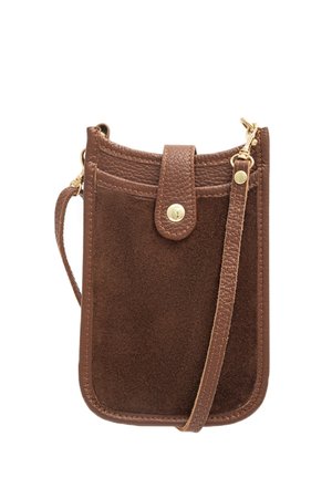 Lille brun ruskind- og læder crossbody-tasker med front snaplukning og justerbar rem, designet til at bære nødvendigheder.