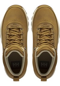 Zapatos de senderismo de cuero marrón con acentos de textil, punta redonda, diseño con cordones, cuello acolchado y interior texturizado. Suela blanca antideslizante.