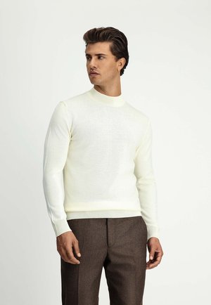 - Sweter