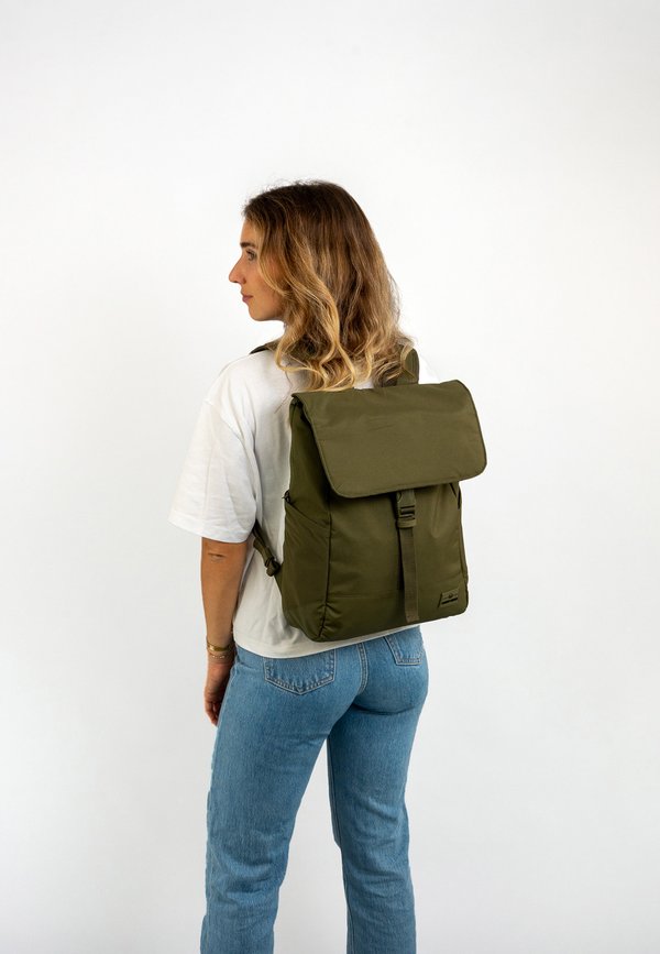 MIKA - Tagesrucksack - olive