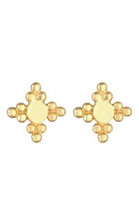 Guld-tone stud øreringe med en tekstureret, rund midte, omgivet af tre sfæriske detaljer på hver arm, der danner en korsform.
