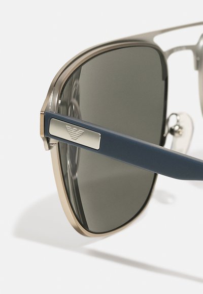 Emporio Armani Solbriller - matte silver/bluette