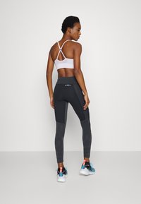 Salewa PEDROC DRY RESP HYB TIGHTS. - Leggings - black out