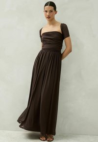 No seleccionado, chocolate brown