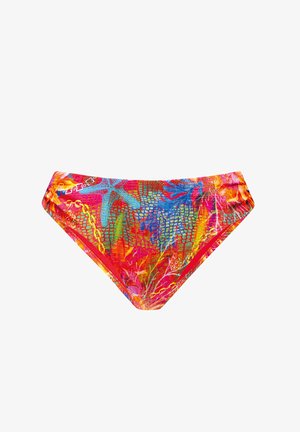 Jasne majtki od bikini z wielokolorowym tropikalnym wzorem przedstawiającym rozgwiazdy, koralowce, łańcuchy i liście na czerwonym tle.