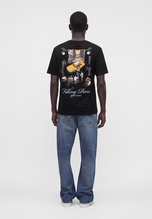 Filling Pieces, FILM SET - Camiseta estampada - black