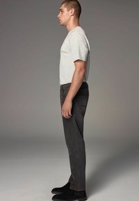 Next VINTAGE AUTHENTIC - Siaurėjantys džinsai - brown vintage washed