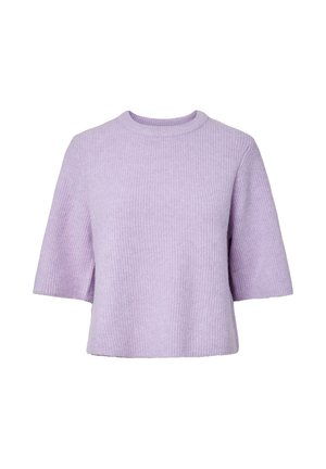 Lilac krāsas īss piedurkņu trikotāžas džemperis ar rievotu tekstūru un apaļu kakla izgriezumu, attēlots uz balta fona.