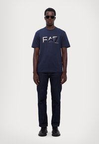 EA7 Emporio Armani Apdrukāts T-krekls - blue