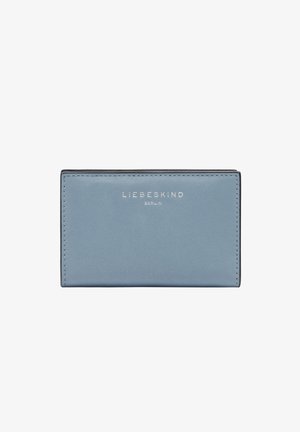Portafoglio in pelle blu con texture liscia, con logo embossato "LIEBESKIND" in argento. Forma rettangolare compatta con bordi puliti.