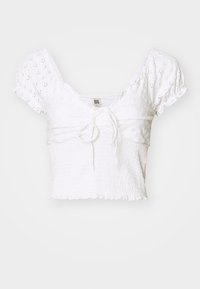 - T-shirt z nadrukiem