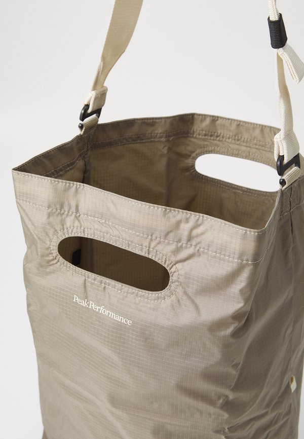 STREET SHOPPER UNISEX - Handbag - avid beige3