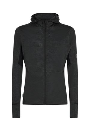 Heren fitted zwarte zip-up hoodie met duimgaten, ritszak op de borst en een subtiele merketiket op de linkermouw en zijnaad.
