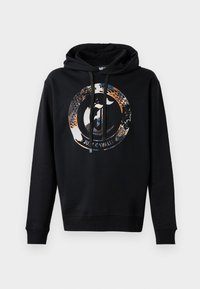 Sudadera negra con capucha y cordones, con un gran gráfico circular que presenta patrones abstractos y texto en la parte frontal.