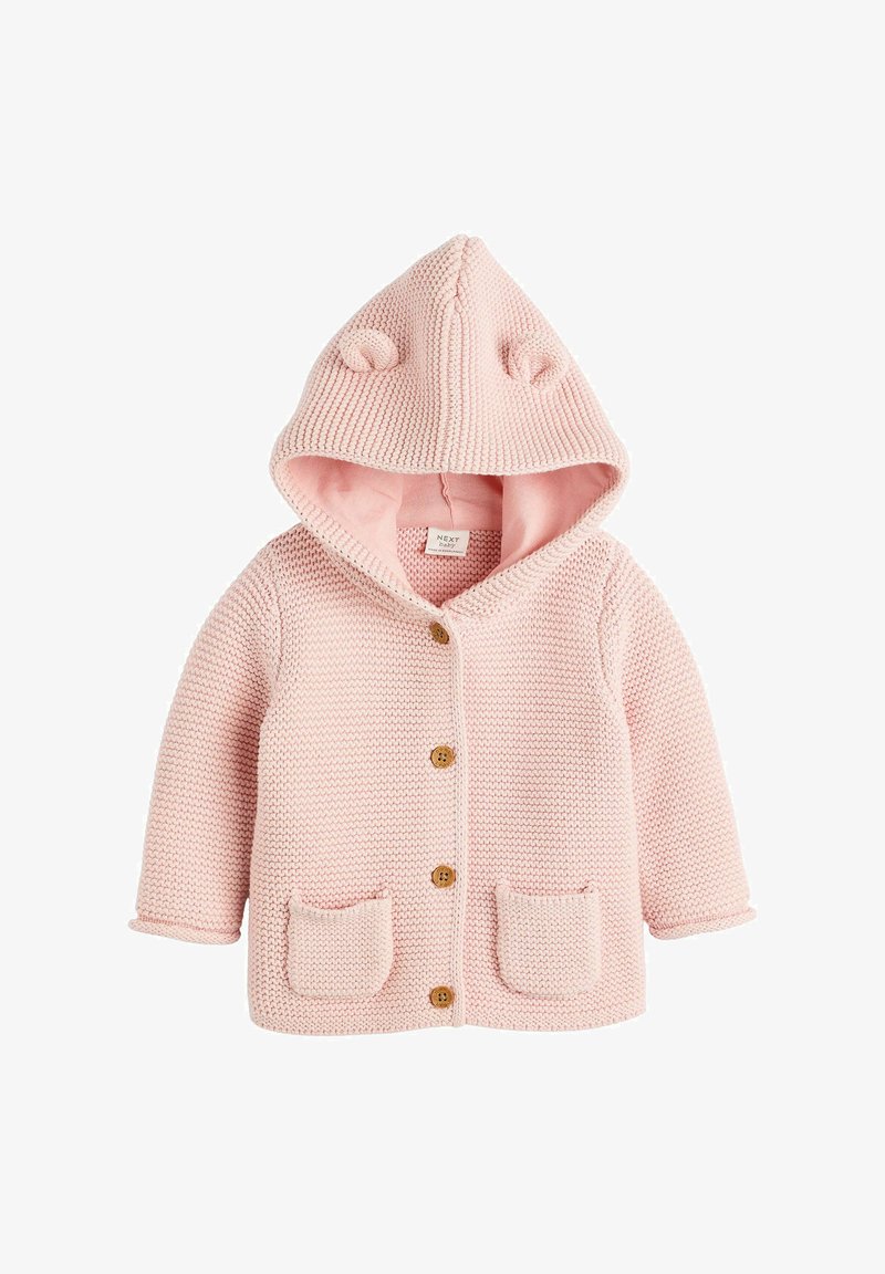 Helles rosa Strickjacke mit strukturiertem Finish, ausgestattet mit einer Kapuze, Bärenohr-Details und Holzknöpfen. Enthält zwei Fronttaschen.