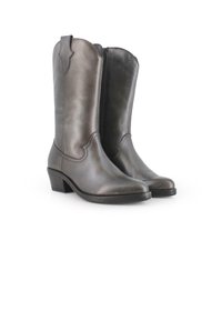 Botas de cuero hasta el tobillo en gris oscuro con punta ligeramente afilada, costuras decorativas, cremallera lateral y diseño de tacón bajo.