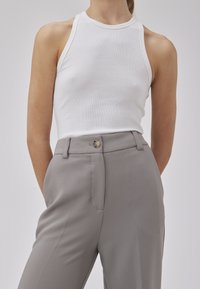 Modström GALE PANTS - Trousers - steeple gray