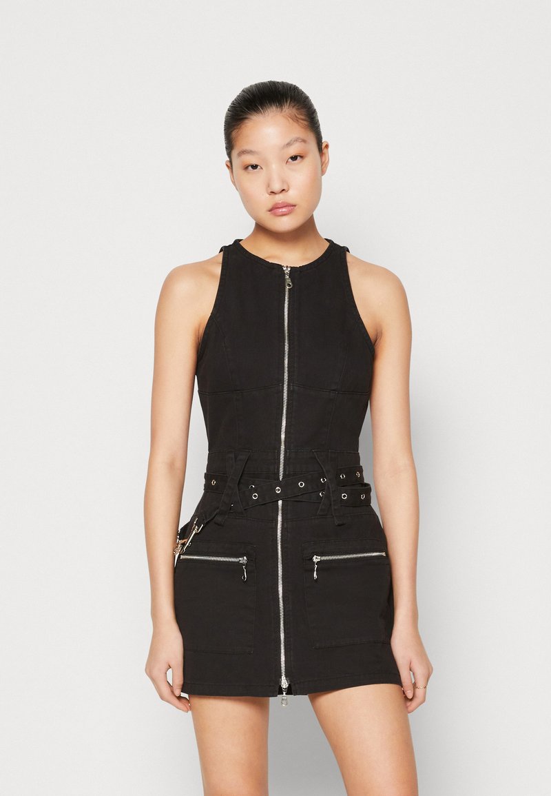 Raggod Robe The Ragged Priest HOWLUTILITY DRESS - Robe en jean - black/noir ...