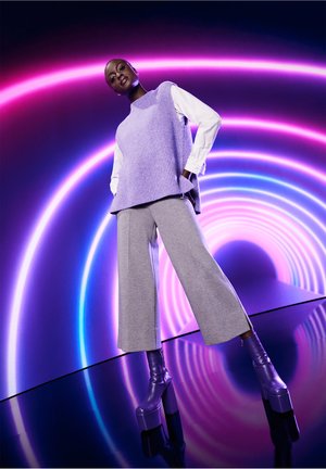 Cartoon, Trousers - grau