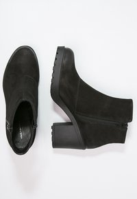 Vagabond Kotníková obuv - black