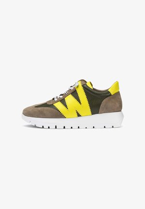 WONDERS Zapatillas - brown