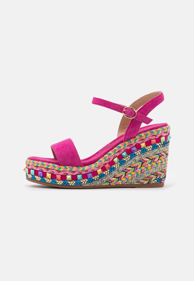 Sandalen met plateauzool - fuxia