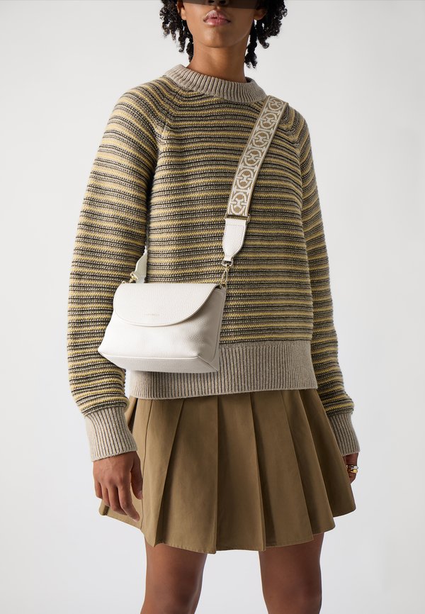 PAULINA - Cross body bag - blanco