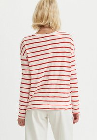 Levi's® MARGOT LONG SLEEVE TEE - Pitkähihainen paita - stripe scarlet