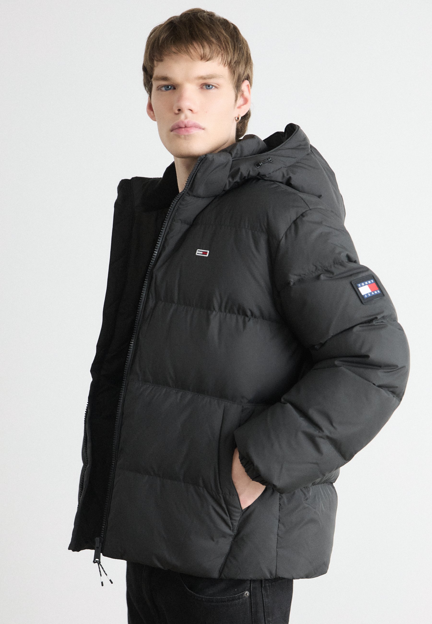 Black Tommy Jeans Essential Down Gilet Tommy Jeans ESSENTIAL Down Jacket  Black Zalando