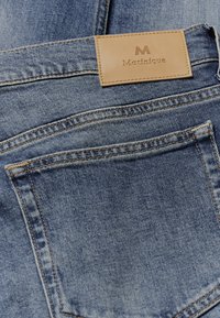 Matinique MAMIKE - Džinsi ar taisnām starām - vintage stone