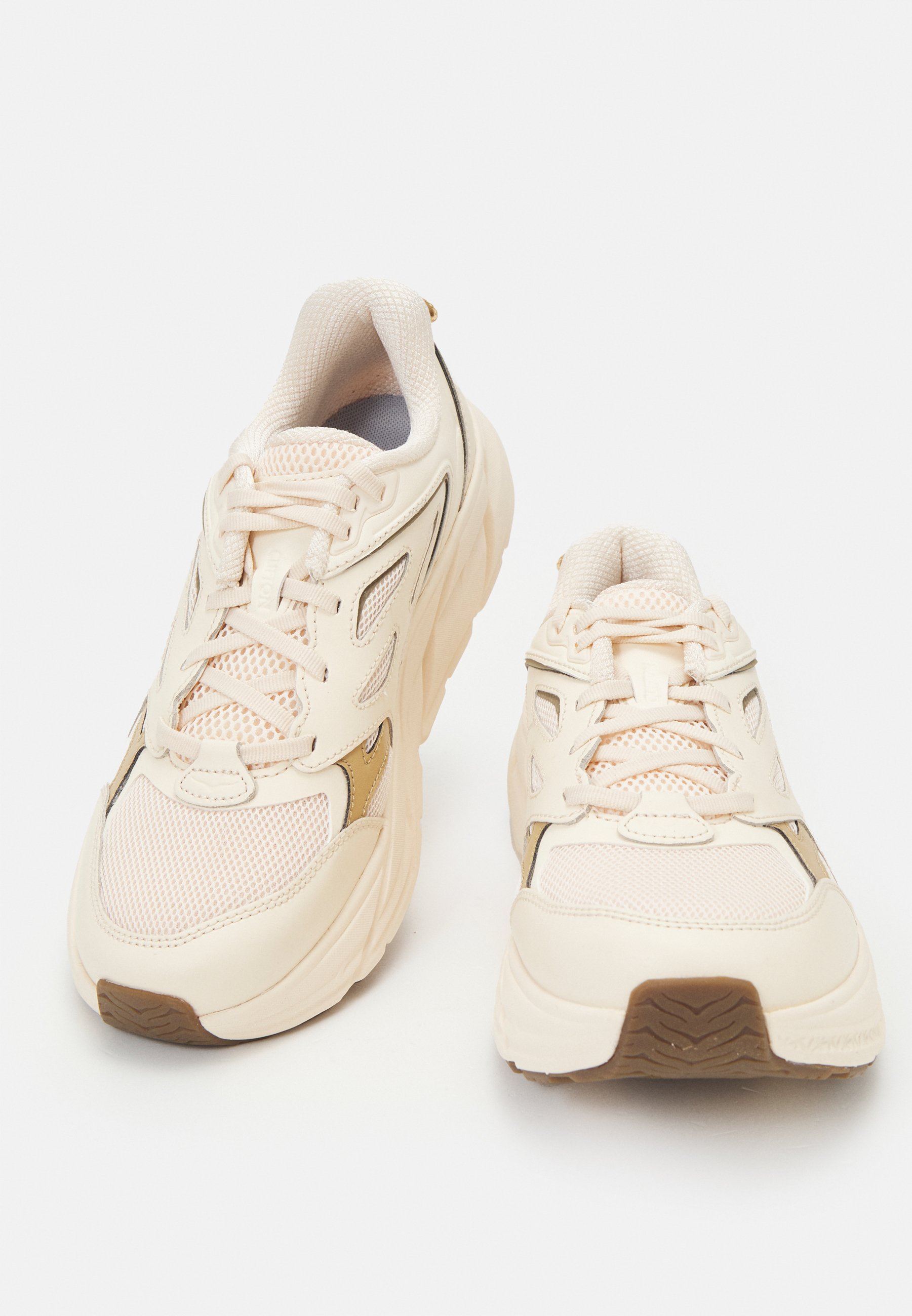 HOKA Clifton L Athletics レザーバニラウィート 25.5 HOKA Clifton L Athletics レザーバニラウィート 25.5 - メルカリ