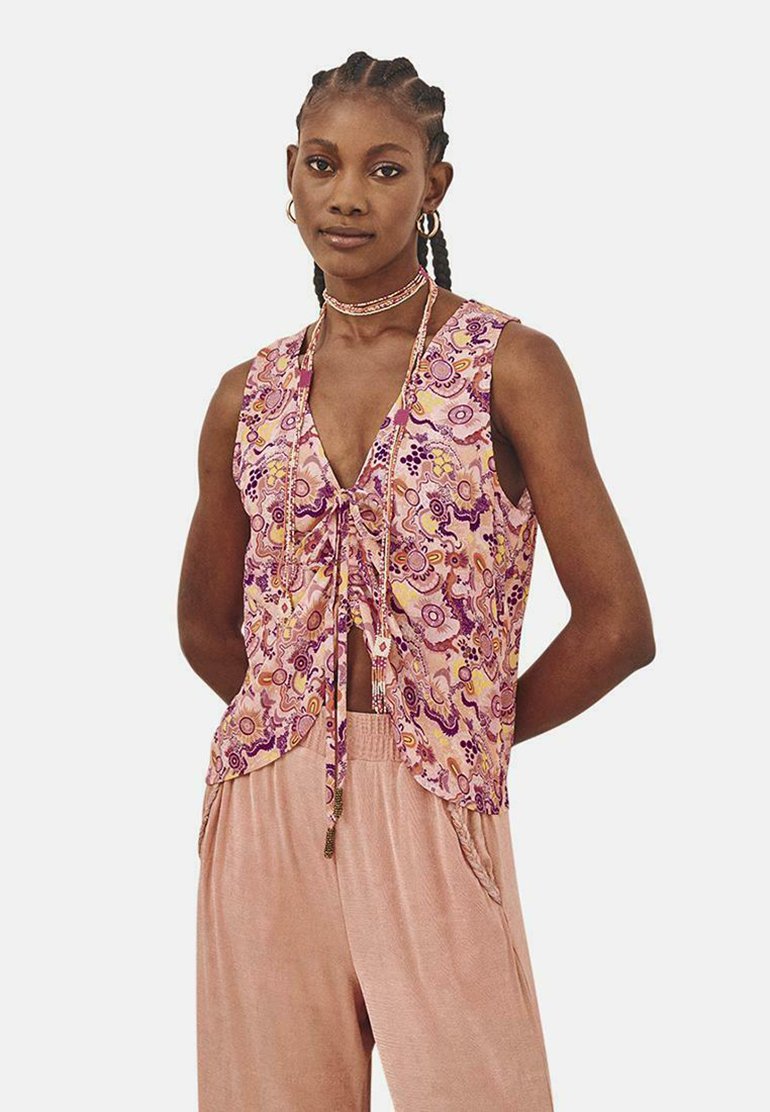 Top sin mangas de estampado rosa y morado con escote en V y detalle de lazo en la parte delantera, hecho de una tela ligera. Adecuado para uso casual.