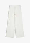 TROUSERS - Pantalon classique - beige