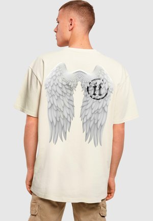 - T-shirt z nadrukiem