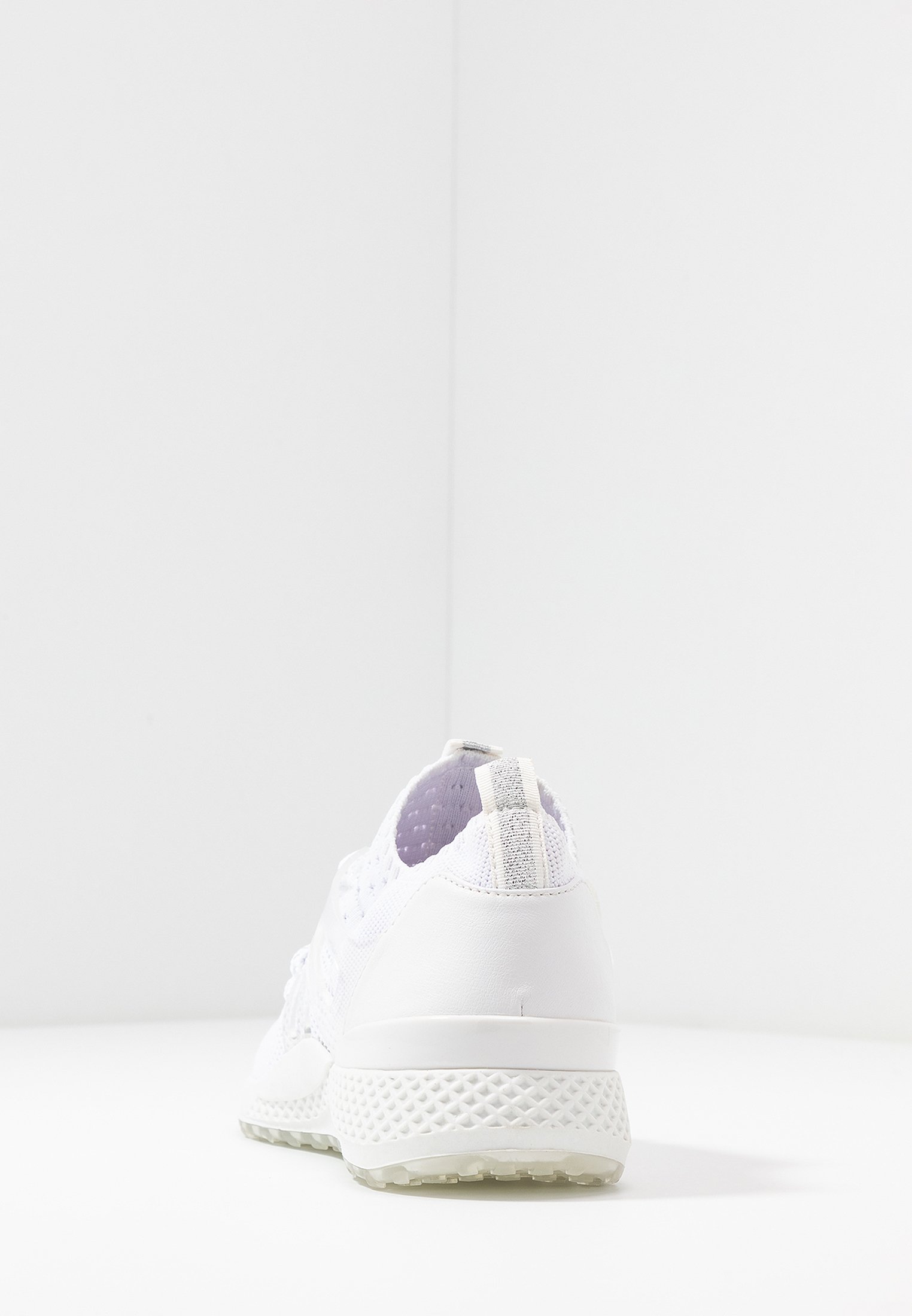 Marco Tozzi LACE UP Joggesko whitehvit Zalando.no Marco Tozzi Joggesko whitehvit Zalando.no