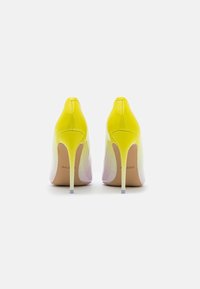 ALDO Klassiska pumps - green
