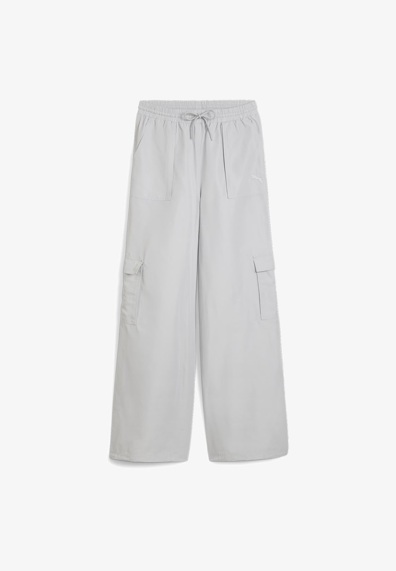 Lichtgrijze cargobroek van zachte stof, met een elastische tailleband met koord, meerdere zakken en een ontspannen pasvorm.