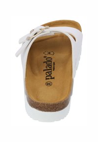 Weiße Rutsch sandal mit Suede-Innensohle, Kork-Zwischensohle und Gummi-Außensohle. Verfügt über einen einzelnen Riemen mit Metall-Schnalle zur Anpassung.