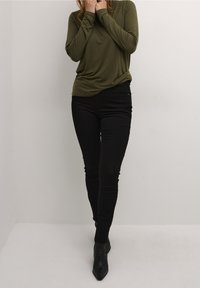 Culture Pullover - olive