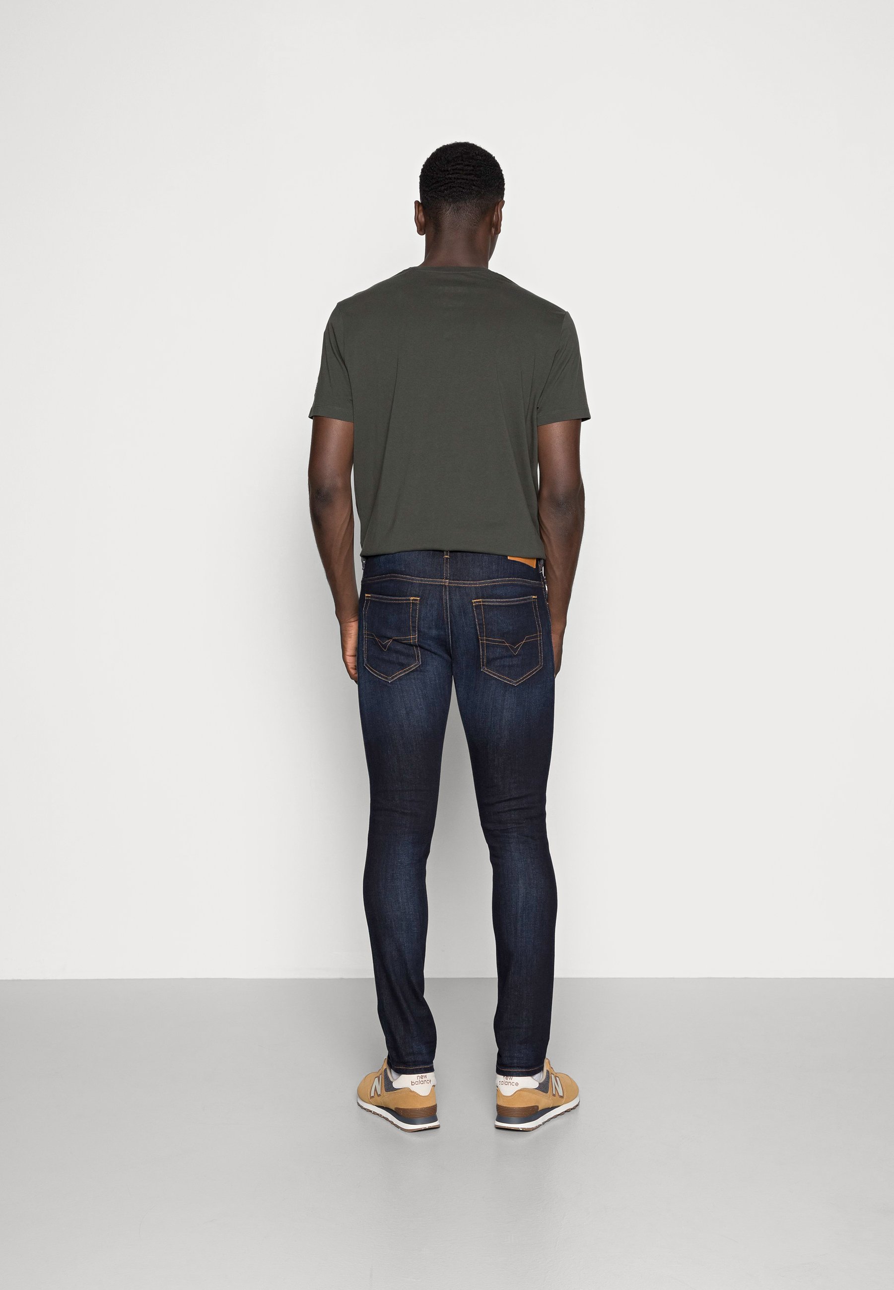 Diesel YENNOX - Prigludę džinsai - dark blue denim/tamsiai mėlynų džinsų -  Zalando.lt