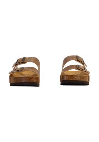 Sandali in pelle marrone con due cinturini regolabili e fibbie, caratterizzati da una soletta in sughero e una suola texturizzata marrone. Design semplice e aperto.