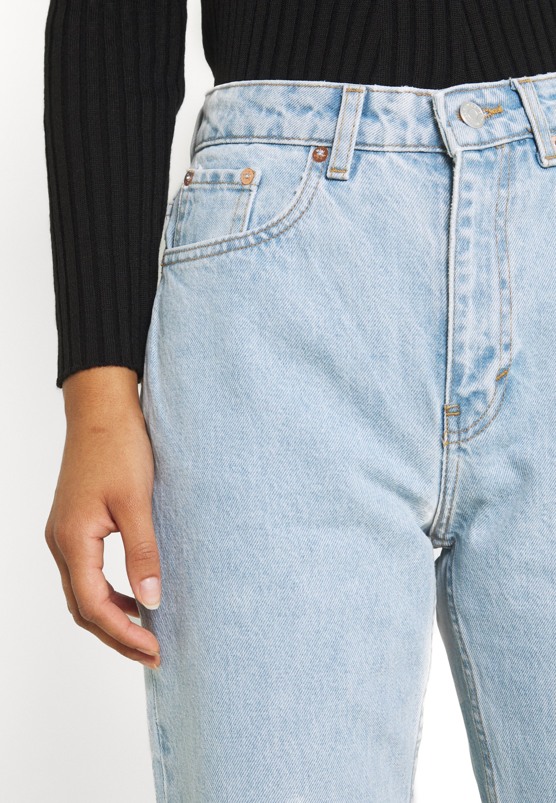 Weekday VOYAGE HIGH - Straight leg 