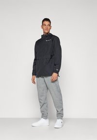 Champion PACKABLE FULL ZIP - Neperpučiamoji striukė - new ebony
